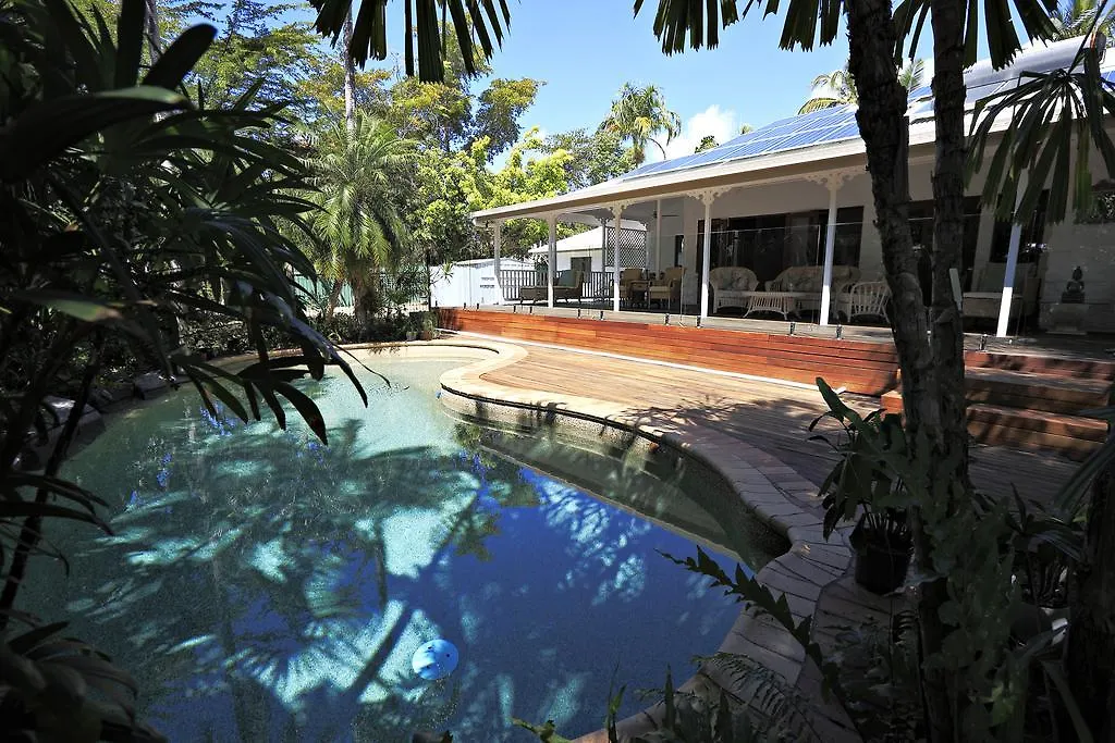 South Pacific Bed & Breakfast Clifton Beach