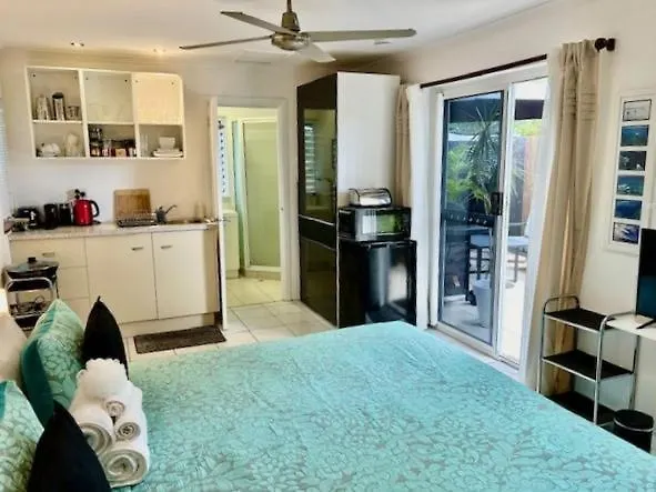 South Pacific Bed & Breakfast Clifton Beach 4*,  Australië