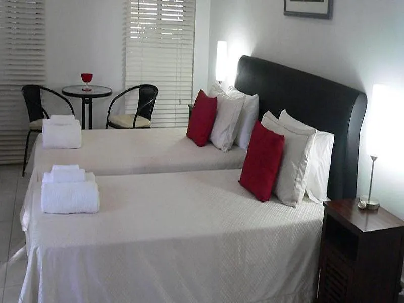 South Pacific Bed & Breakfast Clifton Beach