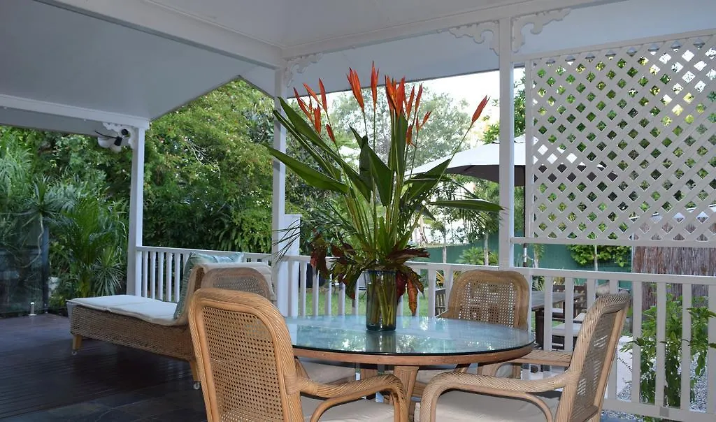 South Pacific Bed & Breakfast Clifton Beach Australia