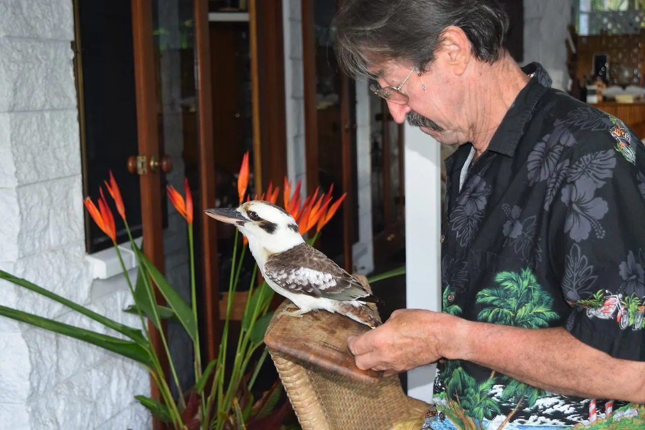 South Pacific Bed & Breakfast Clifton Beach